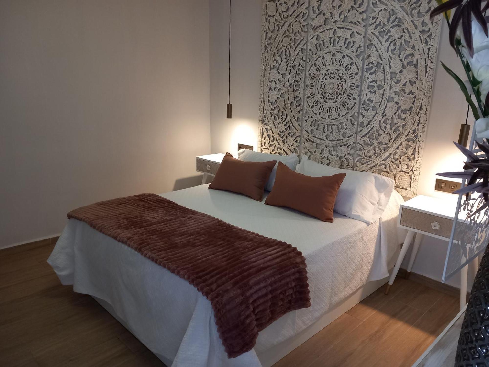 Apartamentos De La Haya & Suite Con Jacuzzi, Junto Al Teatro Romano Mérida Eksteriør billede