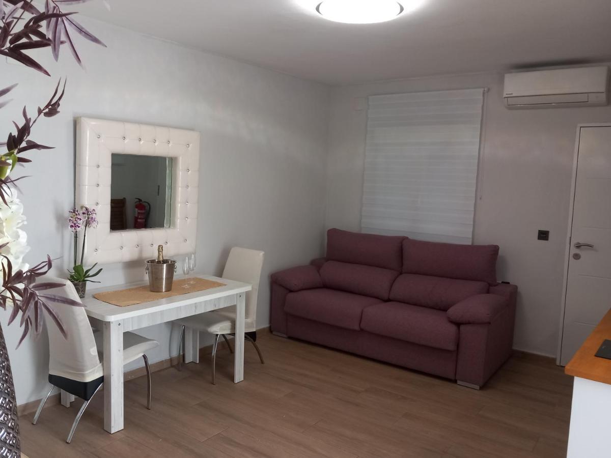 Apartamentos De La Haya & Suite Con Jacuzzi, Junto Al Teatro Romano Mérida Eksteriør billede