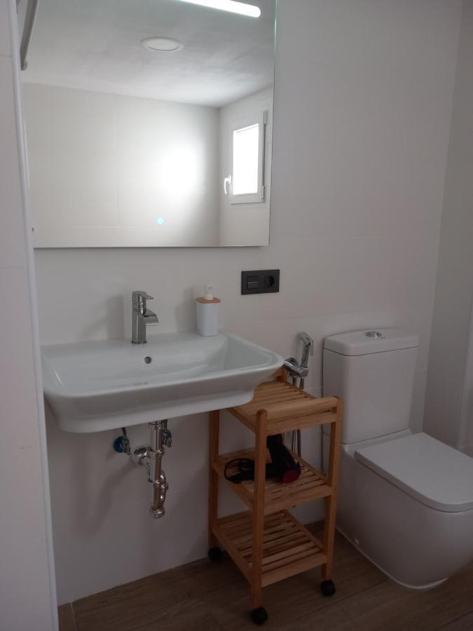 Apartamentos De La Haya & Suite Con Jacuzzi, Junto Al Teatro Romano Mérida Eksteriør billede