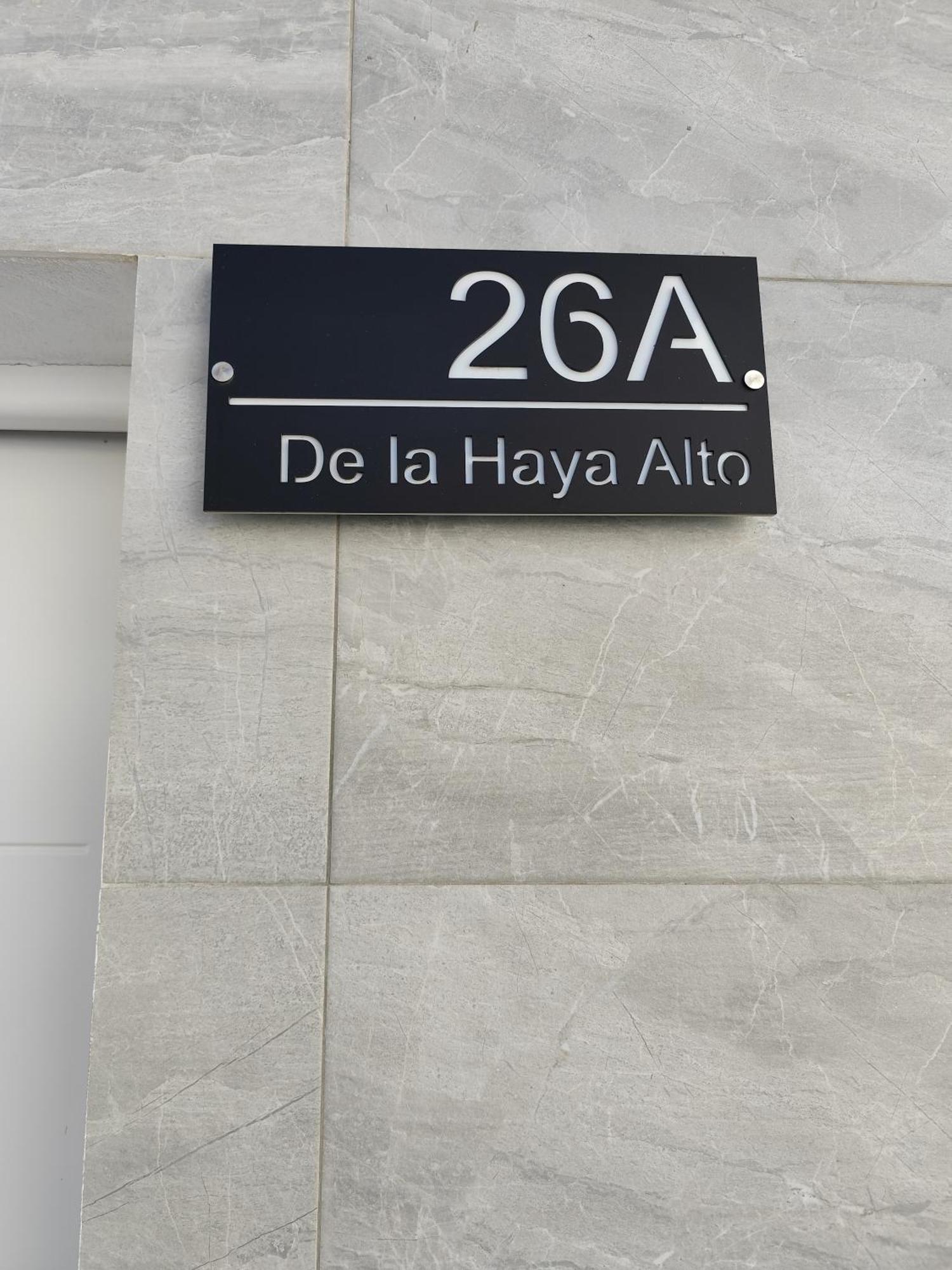 Apartamentos De La Haya & Suite Con Jacuzzi, Junto Al Teatro Romano Mérida Eksteriør billede